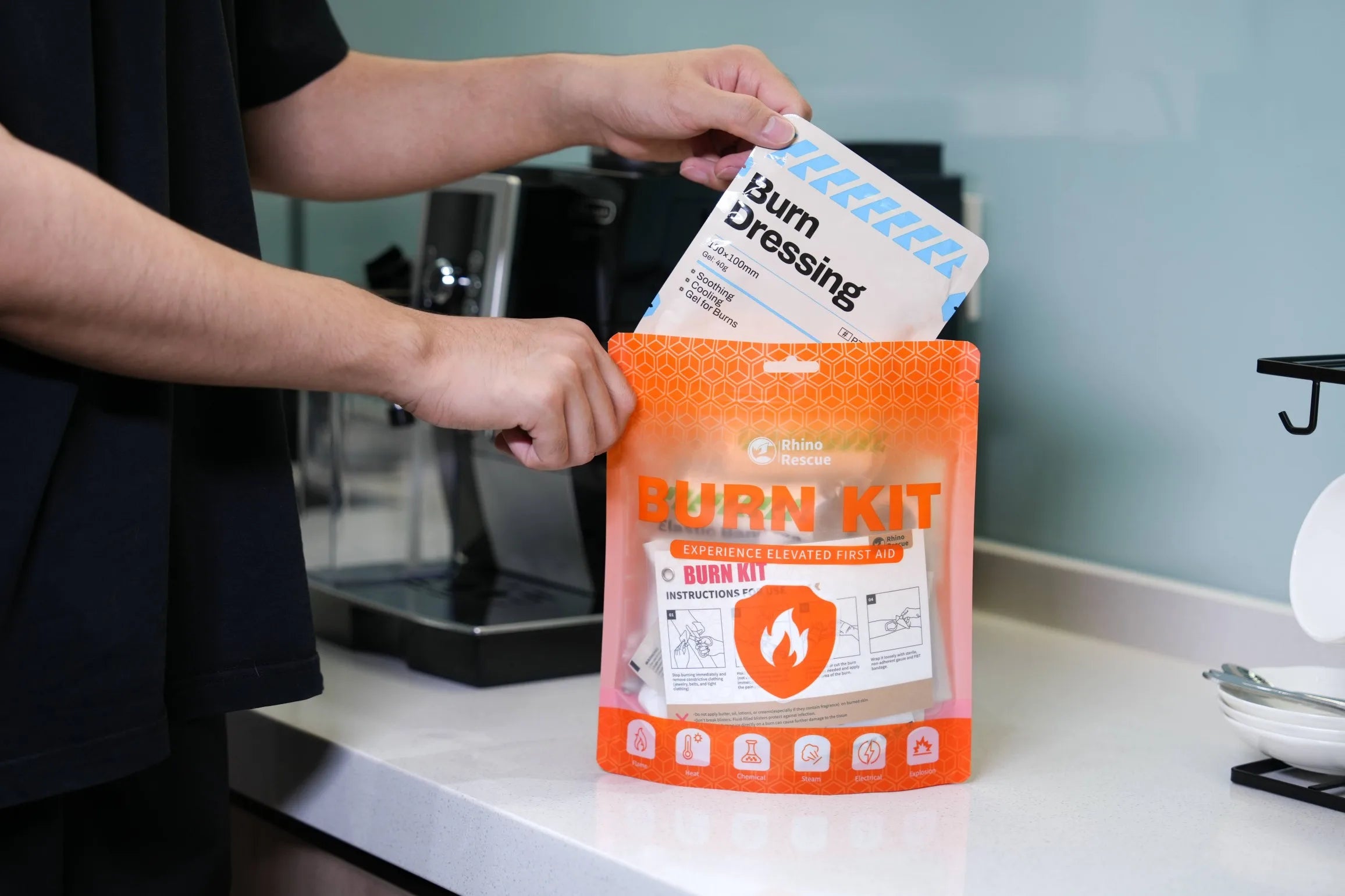 RHINO RESCUE Burn Care Kit: Burn Dressings, Burn Gel Packets,Cooling Cream, Burn First Aid Kit