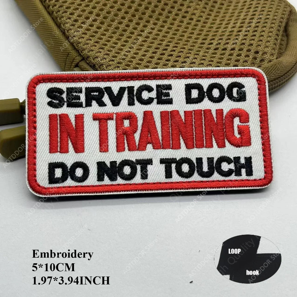 Therapy Rescue The SERVICE DOG Do Not Pet in Training Workong Pet Guide Dogs Do Not Touch Embroidery Patches Emblem Badge Hook